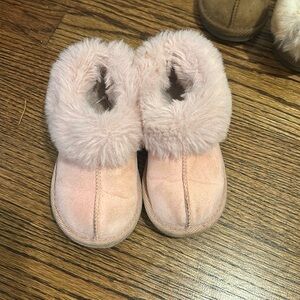 Cat & jack pink slippers